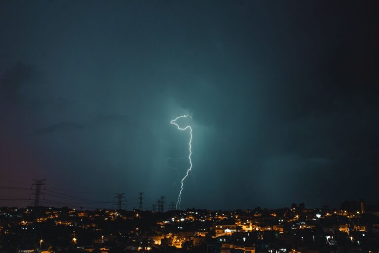 Can a Home Battery Power Your House During a Power Cut?